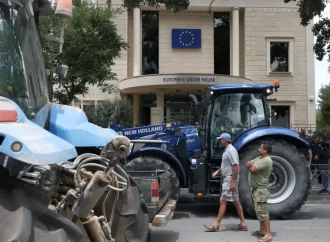 Με τα τρακτέρ στο «Σπίτι της Ευρώπης» οι αγρότες – Διεκδικούν πακέτο μέτρων