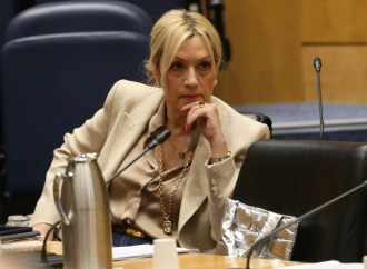 Ρήξη ΑΚΕΛ – Χαραλαμπίδου μετά την επικοινωνία με Στεφάνου: Προς αποχώρηση από την κοινοβουλευτική ομάδα